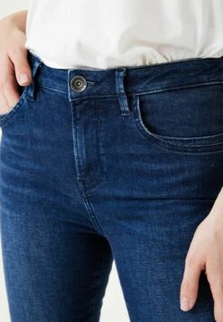 Garcia 245 Celia - Flared Jeans - Dark Used -Clothing 061b23b007e14e4abfd44d7dc3e32f27