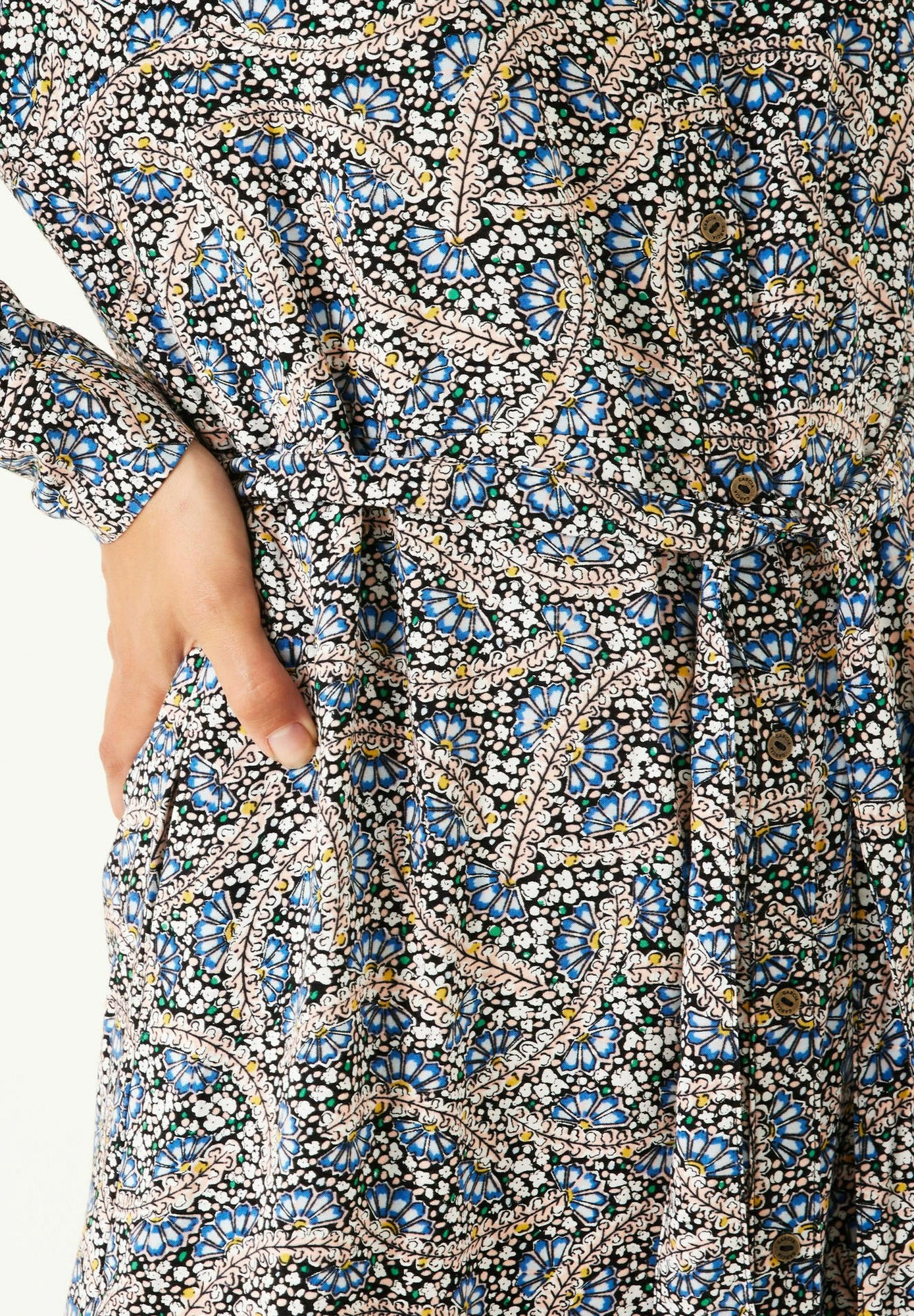 Garcia With Print - Blousejurk - Navy Peony 6 Garcia With Print - Blousejurk - Navy Peony - Afbeelding 4