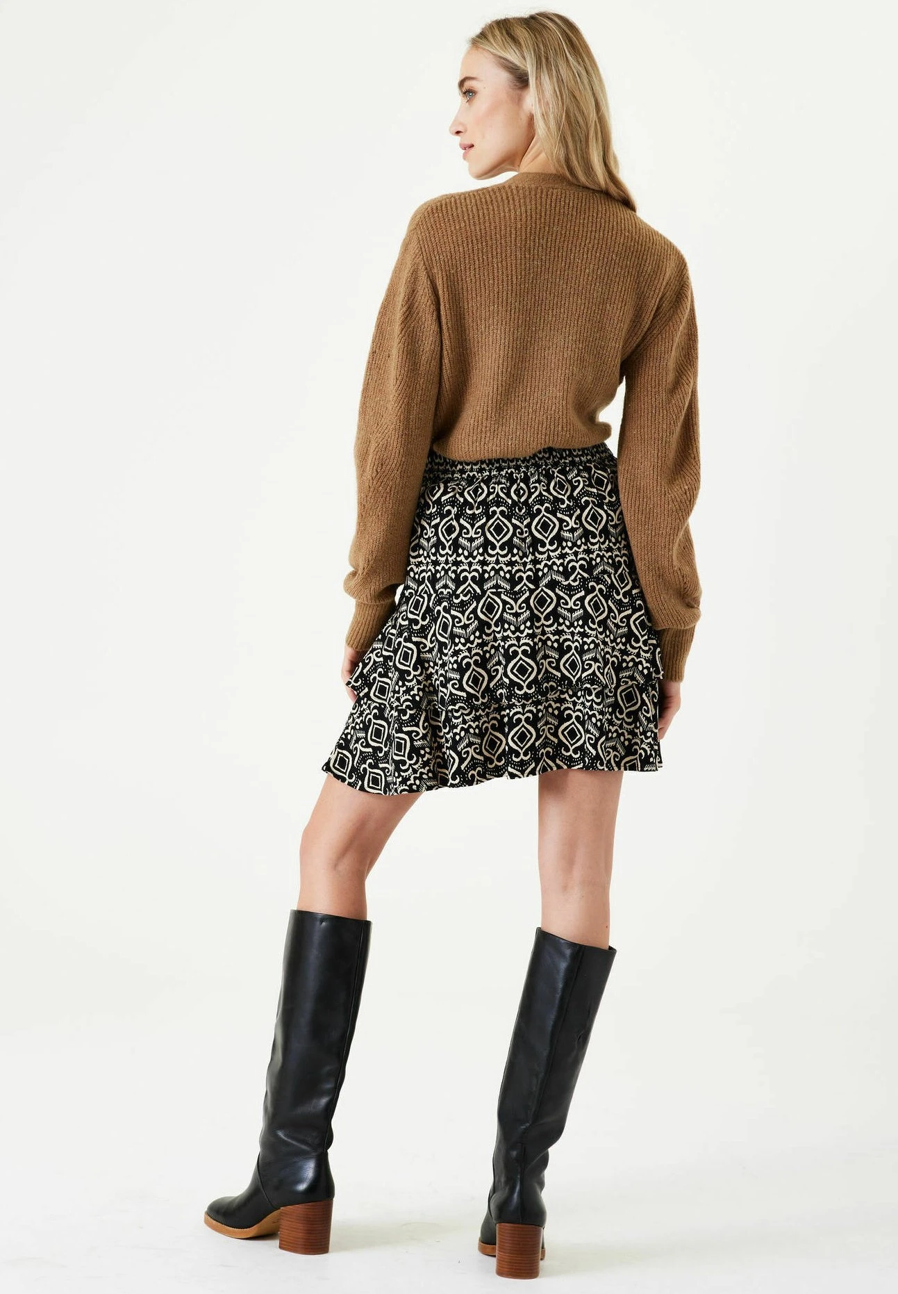 Garcia With Print - A-Lijn Rok - Black 4 Garcia With Print - A-Lijn Rok - Black - Afbeelding 2