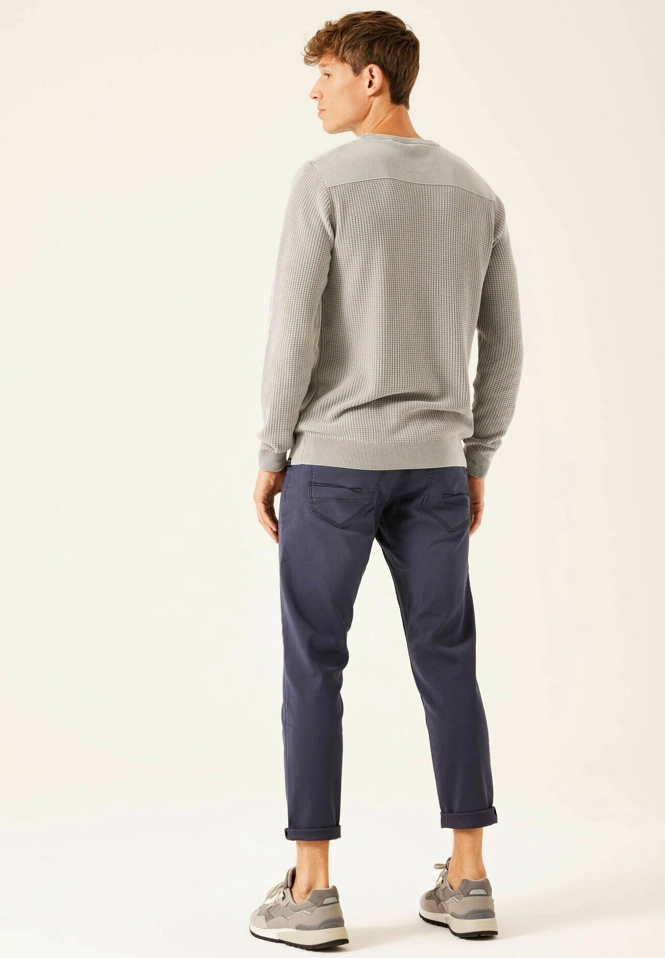 Garcia Trui - Cement 4 Garcia Trui - Cement - Afbeelding 2