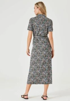 Voorkant -Clothing 39db6895b0c24088b9aba899caacf9ba