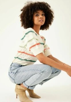 Garcia Slim Fit Jeans - Bleached 10 Garcia Slim Fit Jeans - Bleached -Clothing 48162218b5e846609c6a3a324b94bfbb