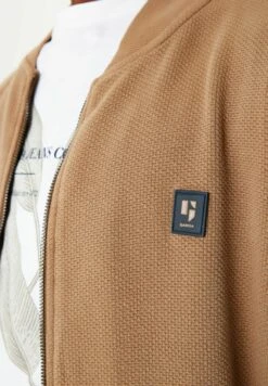 Garcia Bomberjacks - Golden Brown 10 Garcia Bomberjacks - Golden Brown -Clothing 49c6f84b3458468d9f1aa04e36e48863
