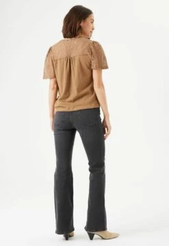 Garcia Blouse - Golden Brown -Clothing 4c9fb5c7a9504ba9899f9913301b9466