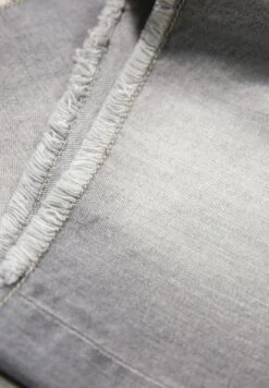 Garcia Jeansshort - Grey Denim -Clothing 4cfdef0e8d06436c94e5d15b46bb824f