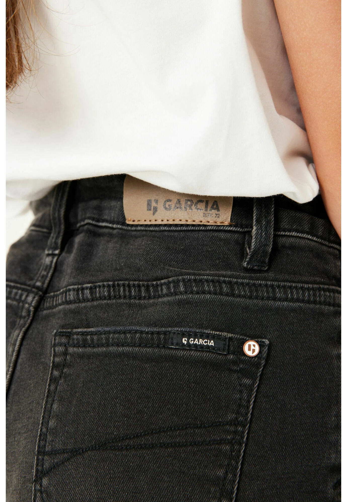 Garcia Rianna - Jeansshort - Dark Used 6 Garcia Rianna - Jeansshort - Dark Used - Afbeelding 4