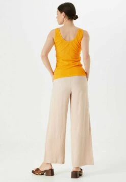 Garcia Top - Tuscan -Clothing 52dd6e8cf05e438d8fcf29650f37080e