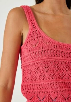 Garcia Top - Rouge Red 11 Garcia Top - Rouge Red -Clothing 5c3ea31001b646e4b39227bcbfdea5e9