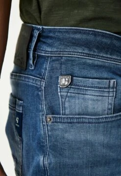 Garcia Savio Slim Medium Used - Straight Leg Jeans - Medium Used -Clothing 678cea2d2e2d4c6d9ee10035ea2f6880