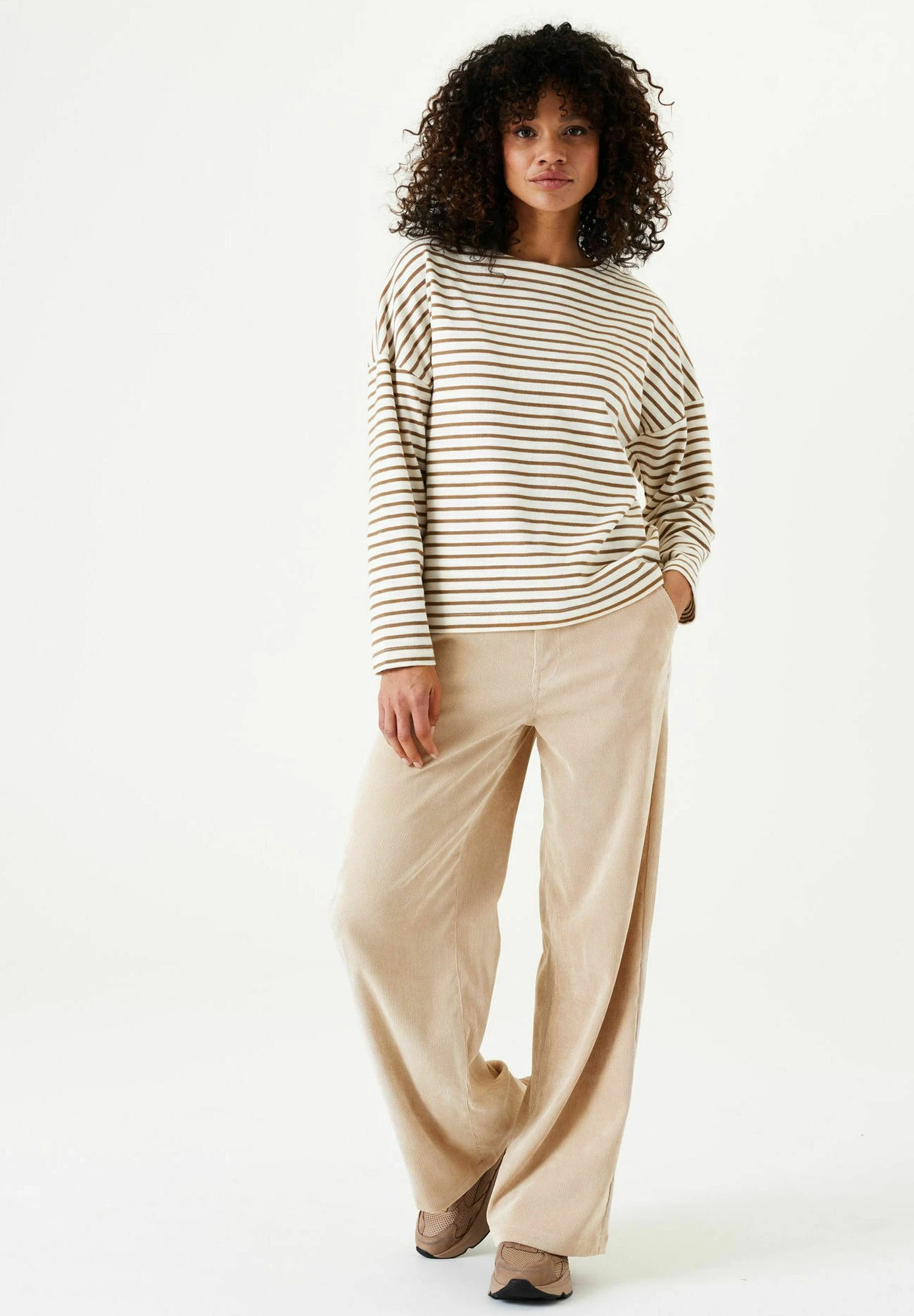 Garcia Broek - Doeskin 3 Garcia Broek - Doeskin