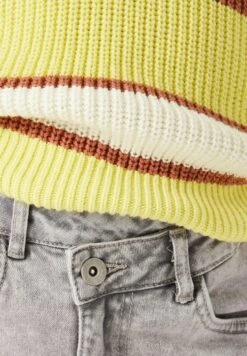 Garcia Trui - Off White 6 Garcia Trui - Off White -Clothing 7494c5fe7bde438db6abe813abfc14ff