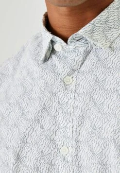 Garcia Overhemd - White 9 Garcia Overhemd - White -Clothing 799b450fc3b7467e84c049271c302e3b