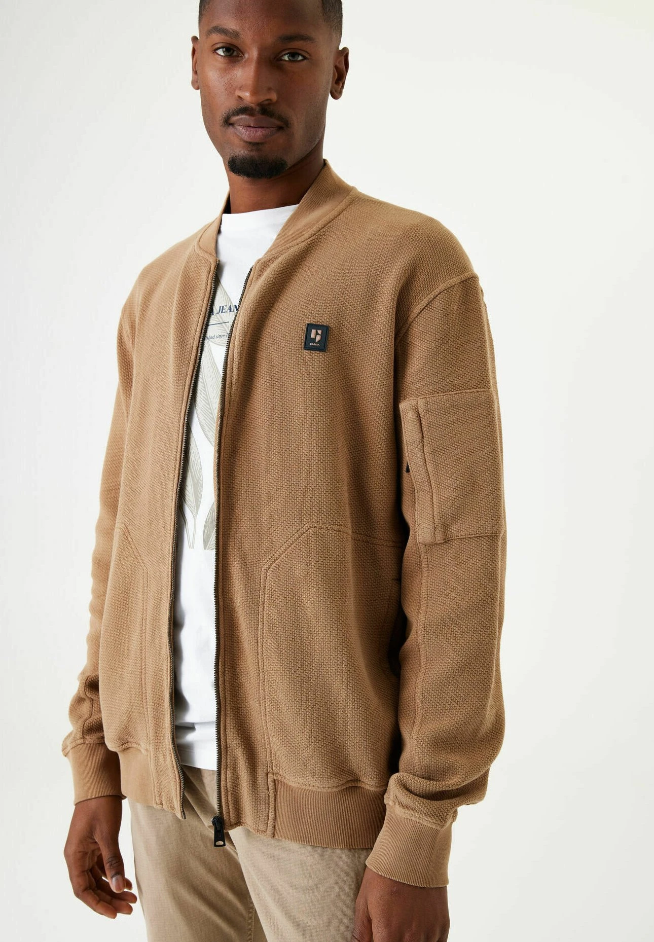 Garcia Bomberjacks - Golden Brown 3 Garcia Bomberjacks - Golden Brown