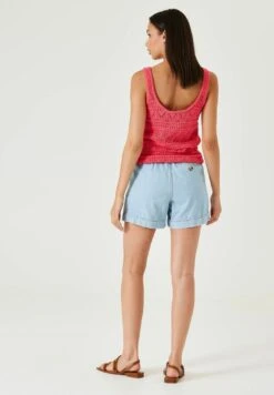 Garcia Top - Rouge Red 10 Garcia Top - Rouge Red -Clothing 8e255f6da216428683787bc4c4d7b247