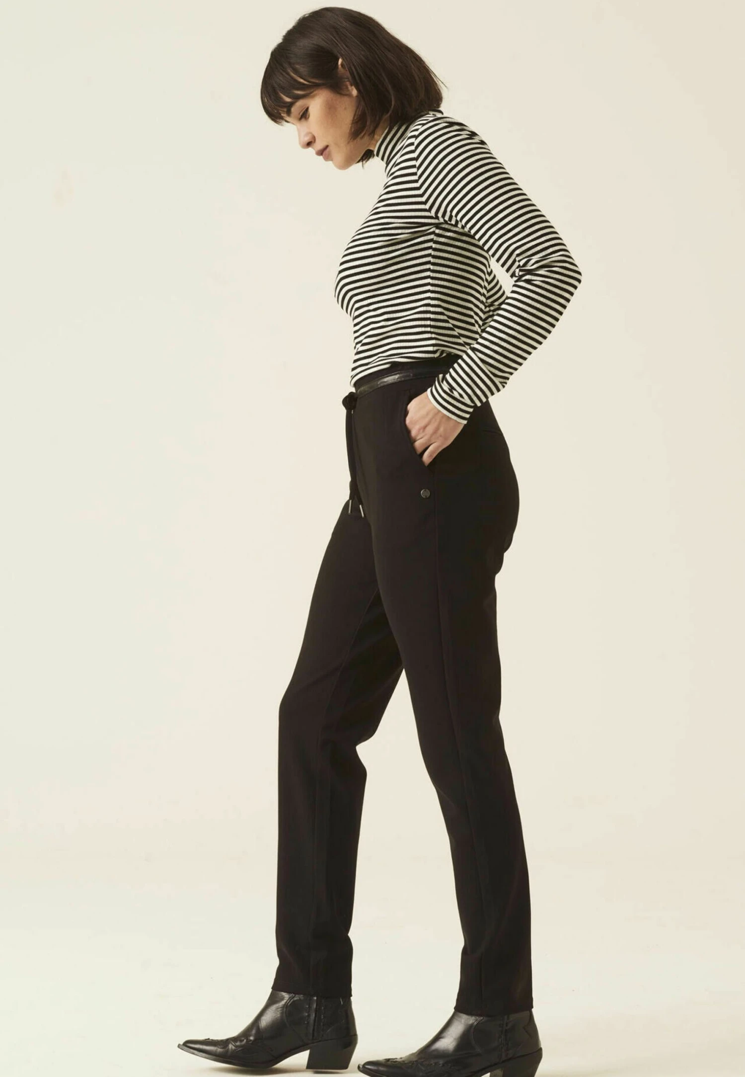 Garcia Broek - Black 5 Garcia Broek - Black - Afbeelding 3