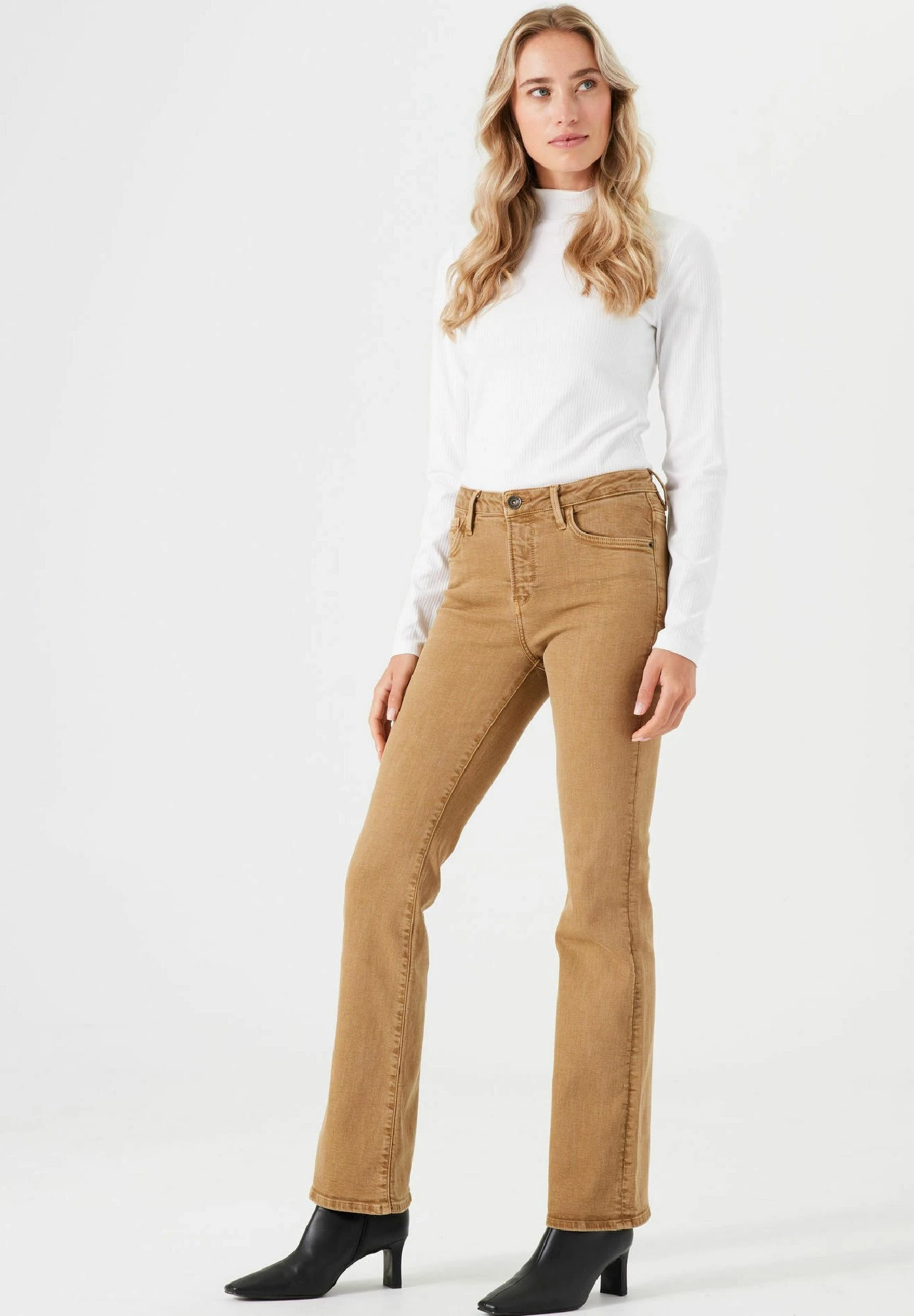 Garcia Celia Super- Bootcut Jeans - Golden Brown 4 Garcia Celia Super- Bootcut Jeans - Golden Brown - Afbeelding 2