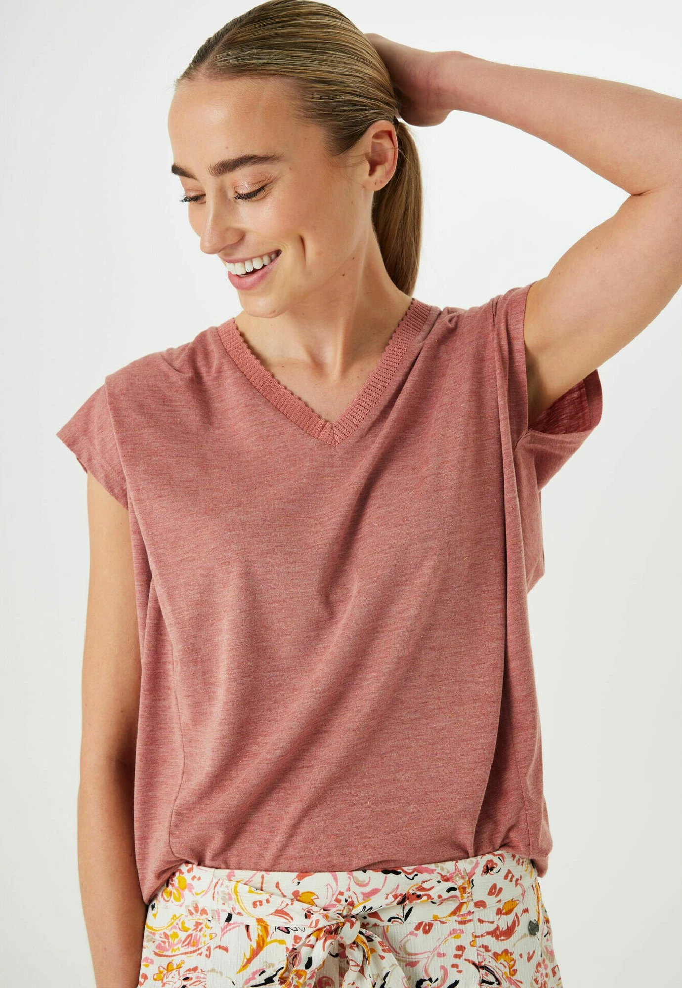 Garcia T-Shirt Basic - Canyon Rose 3 Garcia T-Shirt Basic - Canyon Rose