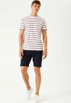 Garcia Striped- T-Shirt Print - White -Clothing cc88c313cf344947a2bf90a53d5a5aae