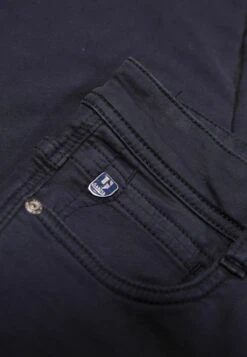 Garcia Xandro - Slim Fit Jeans - Eclipse 11 Garcia Xandro - Slim Fit Jeans - Eclipse -Clothing d964feab62b1419e91c6d1994cd0a123