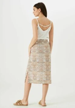 Garcia Top - Off White 9 Garcia Top - Off White -Clothing e114418650d54c21bab7d5baa8848160