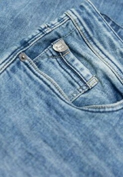 Garcia Savio Medium Used - Slim Fit Jeans - Medium Used -Clothing f4cc45bc6e8c4808ac4d29cca99886d5