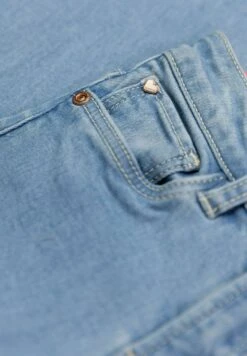 Garcia Bootcut Jeans - Blue 7 Garcia Bootcut Jeans - Blue -Clothing fac1f9d710264951b4c61f1f8f1726c1