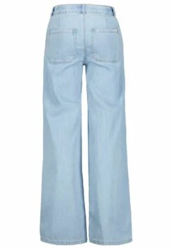 Garcia Light Used - Flared Jeans - Light Used 7 Garcia Light Used - Flared Jeans - Light Used -Clothing fc5d5cbe44544fd18e98b0a4dffb55da