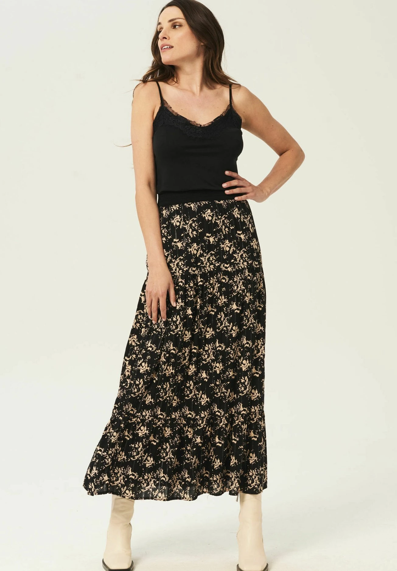 Garcia Top - Black 3 Garcia Top - Black